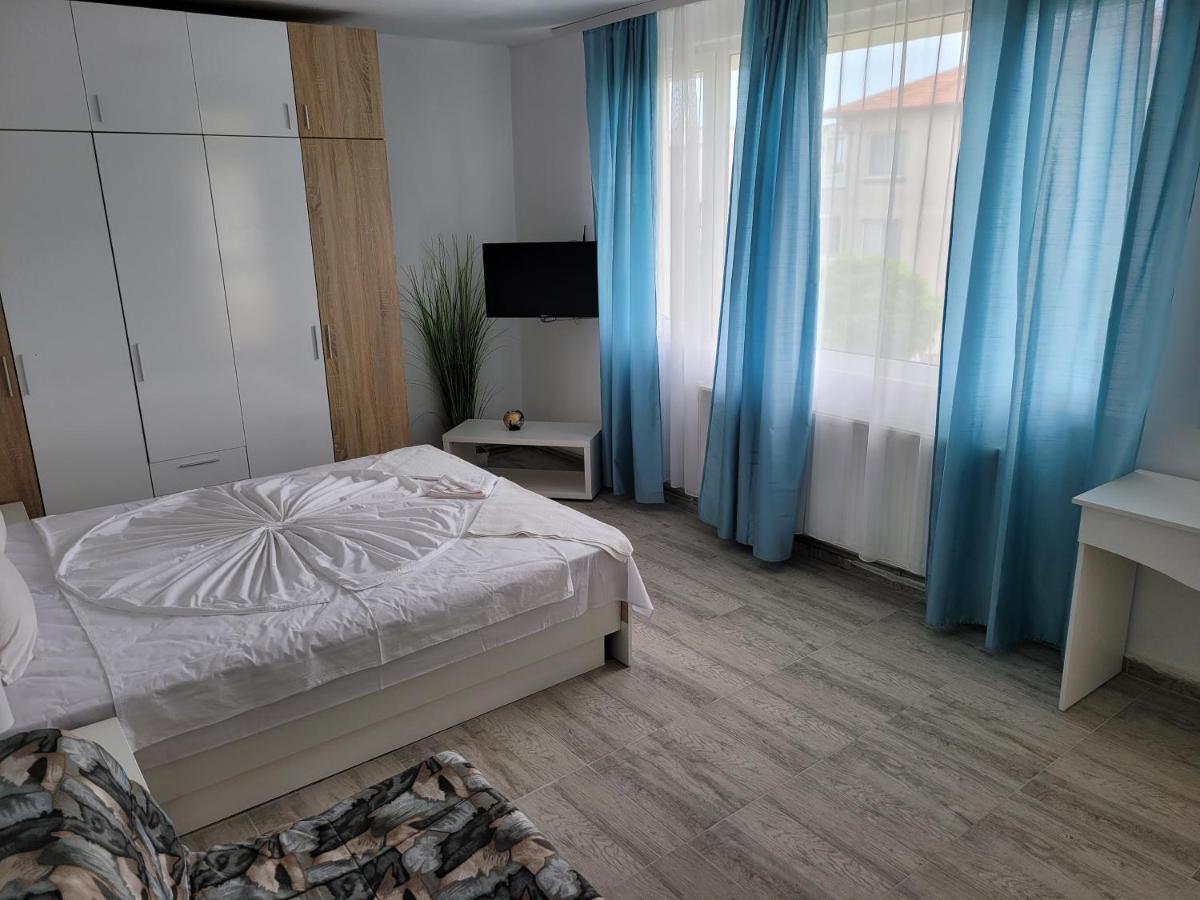 Guest House Evtimov Primorsko Luaran gambar