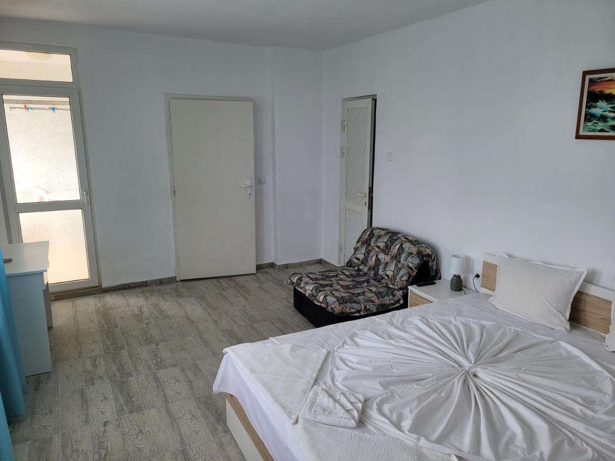 Guest House Evtimov Primorsko Luaran gambar