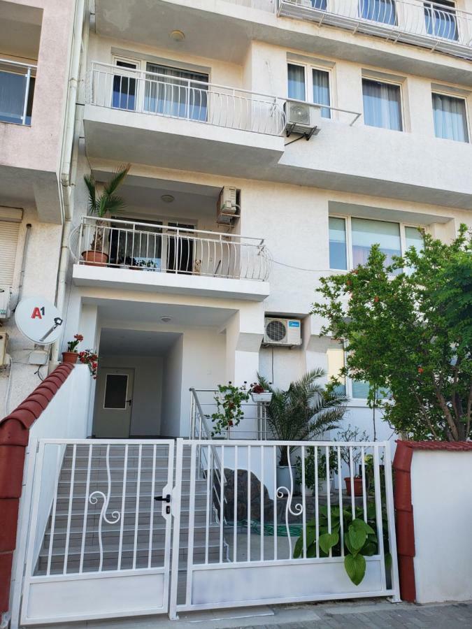 Guest House Evtimov Primorsko Luaran gambar